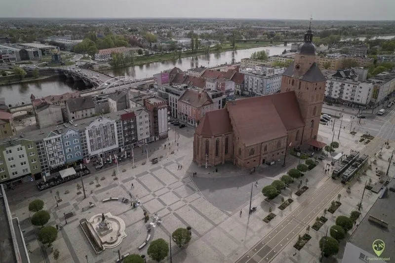 Najlepsze sklepy w galeriach handlowych Gorzowa Wielkopolskiego, które musisz odwiedzić