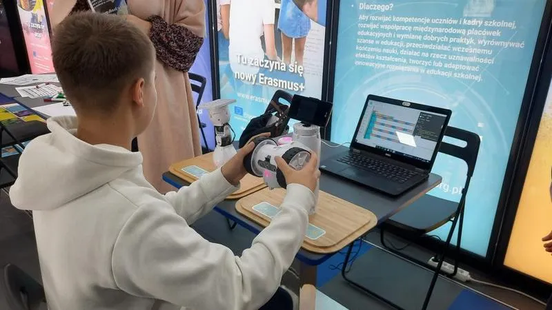 Przyszłość Nauki: Jak Technologie w Edukacji Zmieniają Sposób Uczenia się